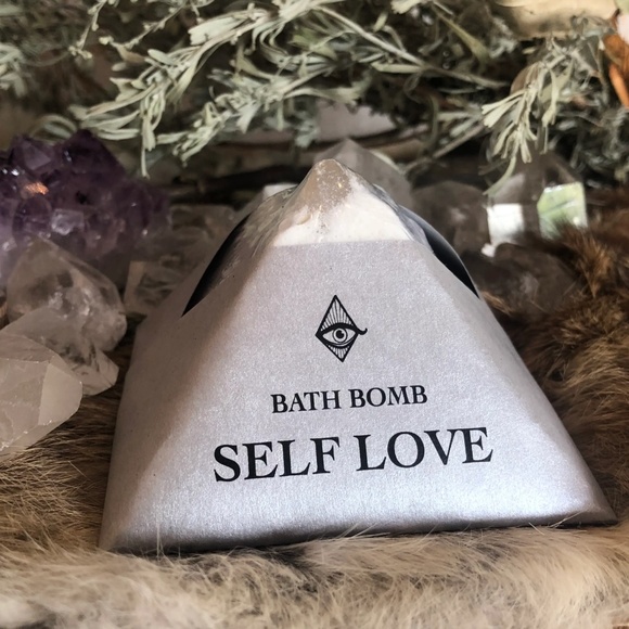 Self Love Bath Bomb - Picture 2 of 2